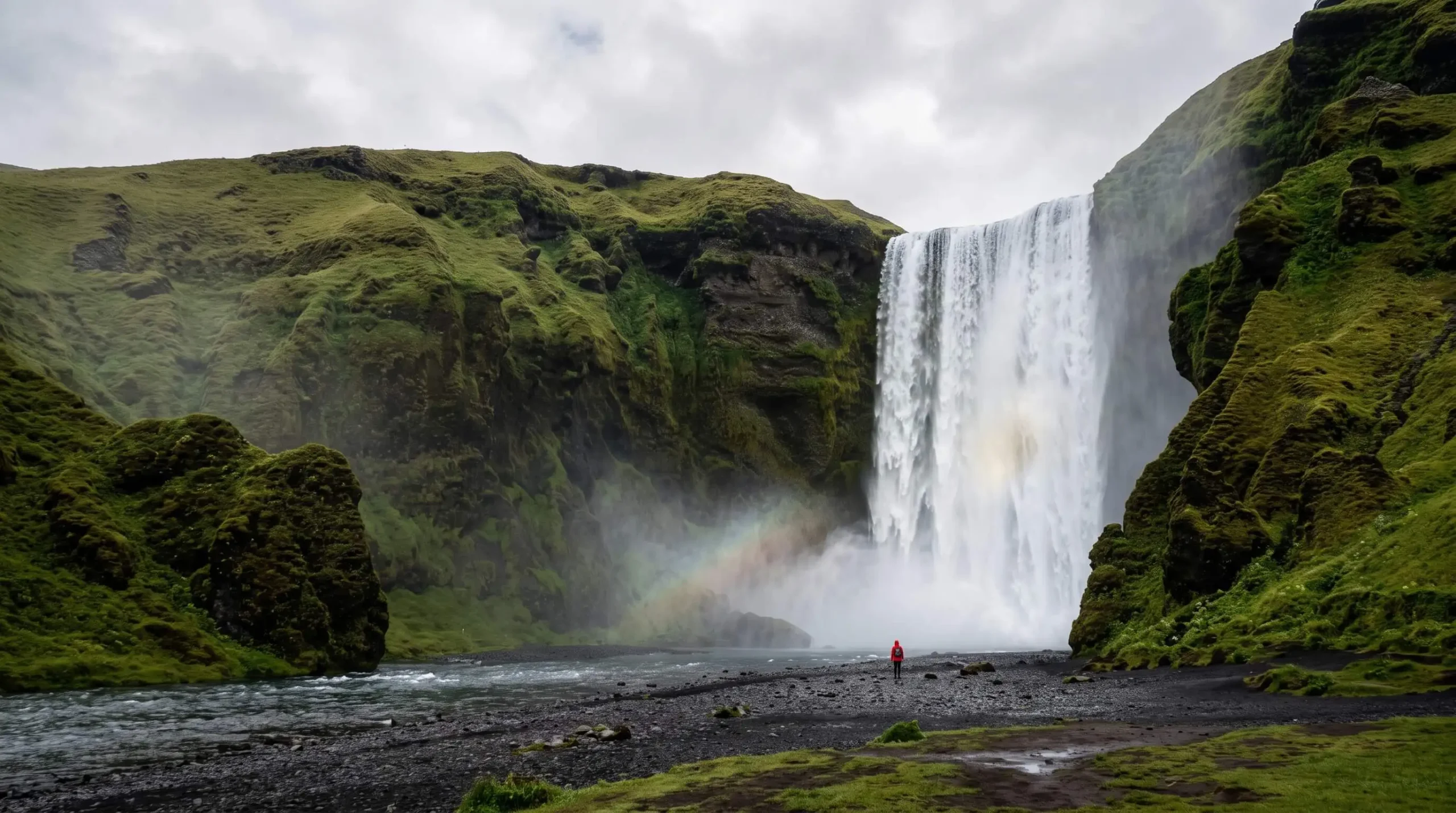5 day trip to Iceland with Skógafoss waterfall on the South Coast